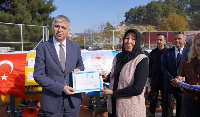 Adana’da Üreticiye Dev Destek! Yüzde 70 Hibeli İlaçlama Makineleri Dağıtıldı