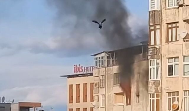 Çınarlı Mahallesi’nde Korku Dolu Anlar: Alevler 6. Kattan Yükseldi!