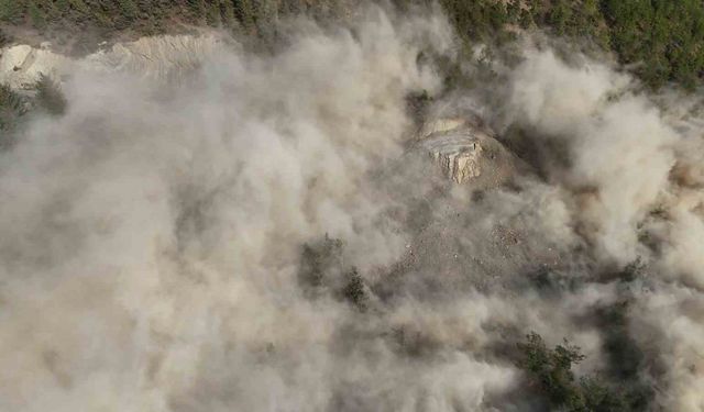 Adana’da Film Gibi Operasyon: Dev Kayalık Dinamitlerle Patlatıldı!