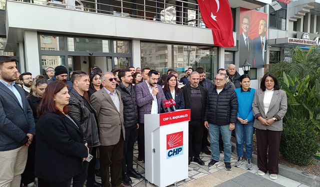 CHP Adana Gençlik Kolları Ayakta: “Birimiz Özgür Değilsek Hiçbirimiz Özgür Değiliz”