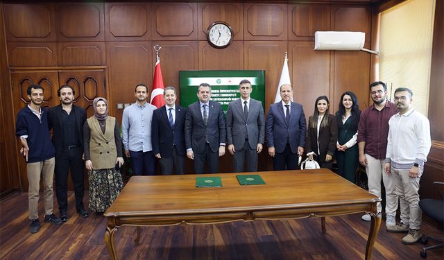 ÇÜ ile Yüreğir Kaymakamlığı’ndan Okullara Renk Katacak Proje
