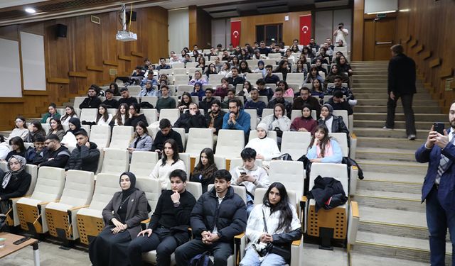 ÇÜ ve Emlak Konut GYO’dan Öğrencilere Kariyer Fırsatı