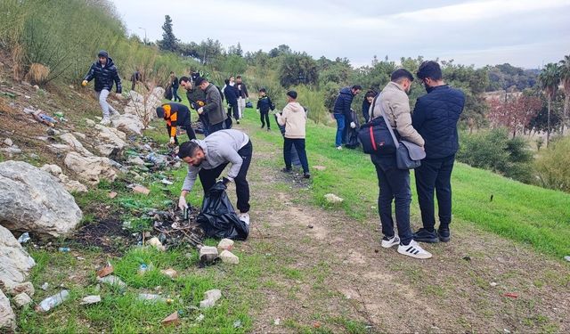 Adana İçin Alarm: Gönüllüler Çöp Topladı