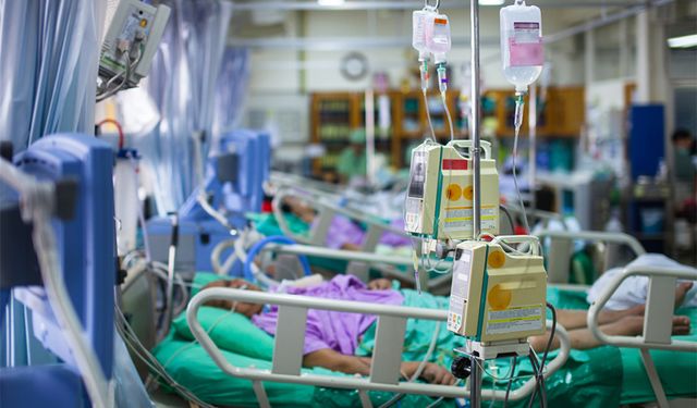 Çukurova Üniversitesi (Çü) Rektörü Prof. Dr. Hamit Emrah Beriş’ten Acı İtiraf:  Yoğun Bakımda Boş Yatak Yok