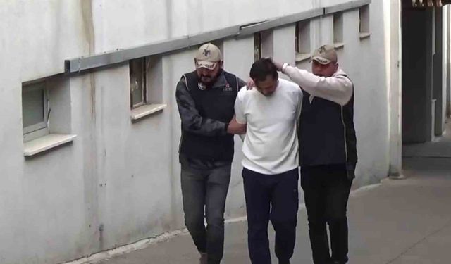 Adana’da FETÖ Firarisi Mahzen Evde Yakalandı!