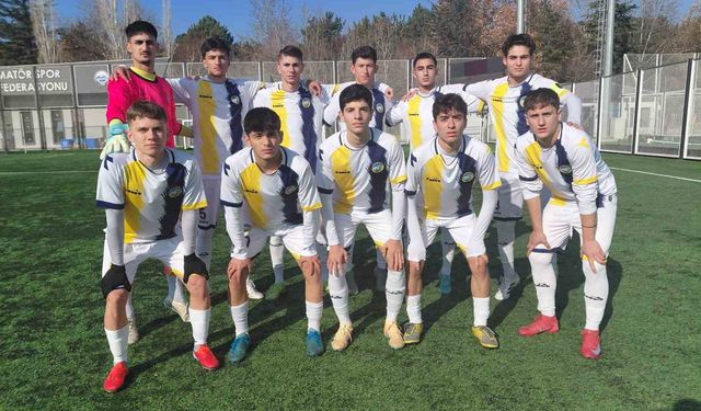 Adana 01 FK U-19 Kayseri’de Şov Yaptı