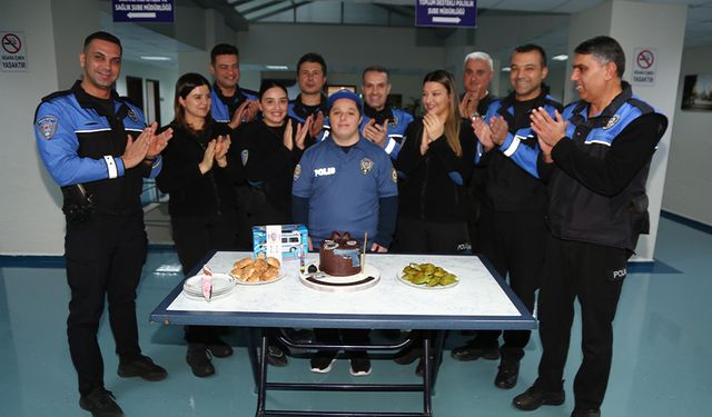 Polisten Engelleri Aşan Jest!