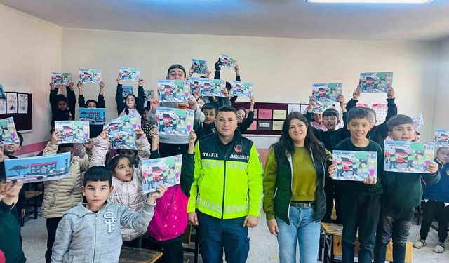 Pozantı’da Miniklere Trafik Dersi! Jandarma’dan Örnek Uygulama
