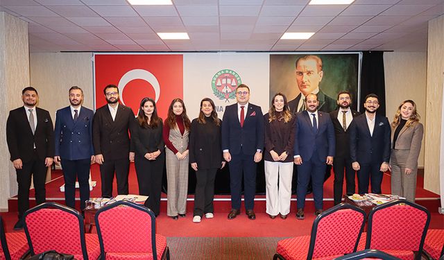 Adana Barosu’nda Güçlü Mesaj: “Avukat Yalnız Değildir”