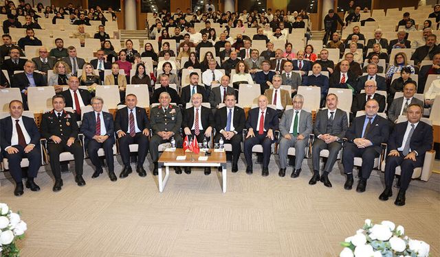 Çukurova Üniversitesi’nde Kurtuluşun 104. Yılına Anlamlı Panel