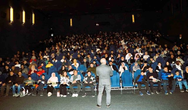 Eğitim-Bir-Sen’den Vicdana Dokunan Etkinlik: Film Sonrası Salon Sessizliğe Büründü