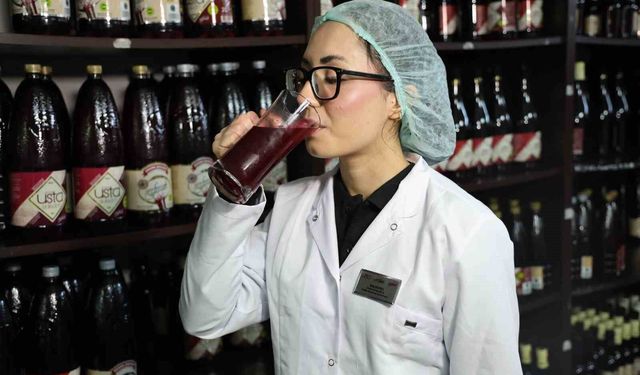 Kış Gelince Sofraların Vazgeçilmezi Oldu: Adana Şalgamına Yoğun İlgi