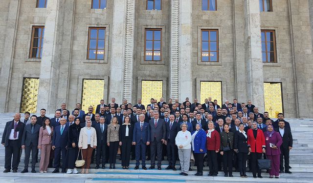 MHP Adana’dan Ankara’ya Gövde Gösterisi! 216 Kişilik Dev Kadro TBMM’de