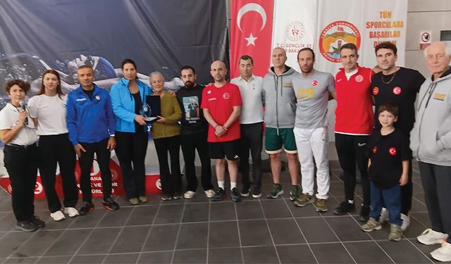 Adana’da Vefa ve Rekabet Bir Arada: Türkiye Masterler Yüzme Şampiyonası Tamamlandı