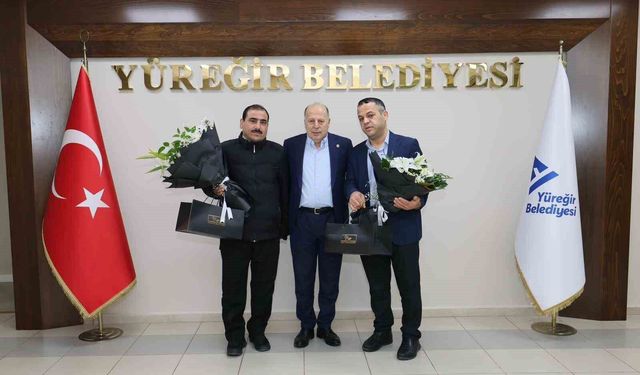 Başkan Demirçalı’dan Personellere Özel Teşekkür ve Çiçek Takdimi