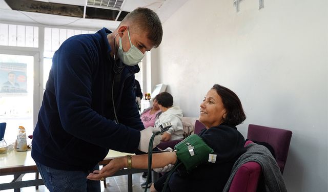 Çukurova’da Emeklilere Büyük Hizmet! Sağlık Taramaları Yoğun İlgi Görüyor