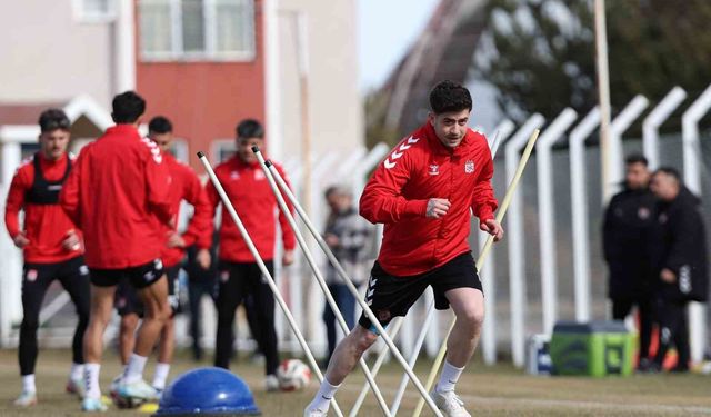Trendyol 1. Lig’de Nefesler Tutuldu: Dev Randevu Yaklaşıyor