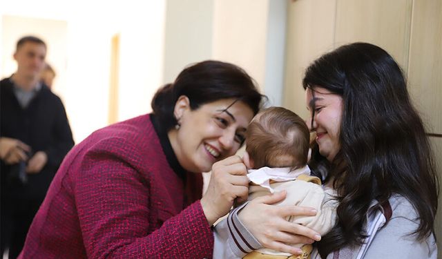 Süreyya Yavuz’dan Çocuklara Moral Ziyareti