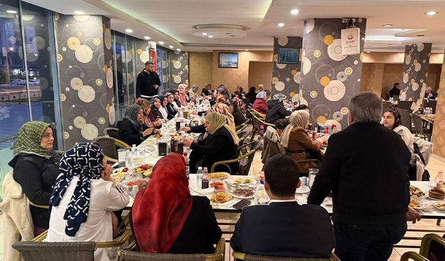 AK Parti Yüreğir Kadın Kolları İftarda Buluştu: Sancaklı’dan Övgü