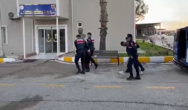 Adana’da Kur’an Kursuna Saldırı: Kur’an-ı Kerim’lere Zarar Verdiler