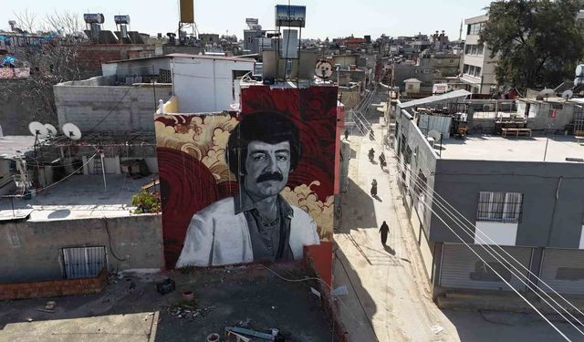 Müslüm Gürses’in Büyüdüğü Mahallede Duygusal Anma! “Gurur Duyuyoruz”