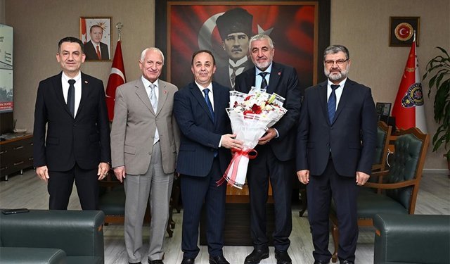 Adana’da Anlamlı Buluşma! Emniyete Moral Ziyareti