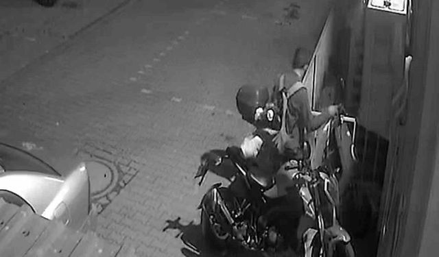 Adana’da Hırsızlık Zinciri: 1 Haftada 5 Araç!