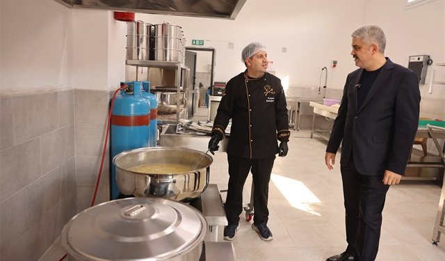 Pozantı Belediyesi’nden Büyük Sosyal Hamle: Ayda 3 Bin 600 Kişiye Sıcak Yemek!