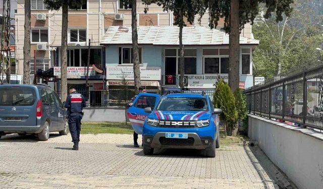 Sosyal Medya Paylaşımları Başını Yaktı: Öğretmen Hastaneye Yatırıldı
