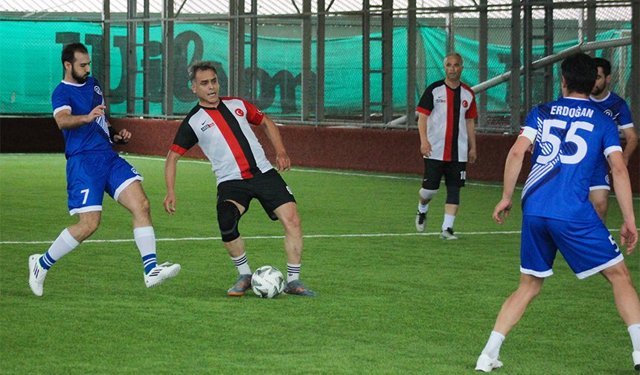 AOSB Futbol Turnuvası’nda Çeyrek Finalistler Belli Oldu