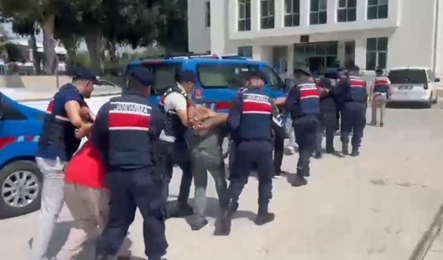 Adana’da Şafak Operasyonu! 12 Timle Baskın, 6 Gözaltı