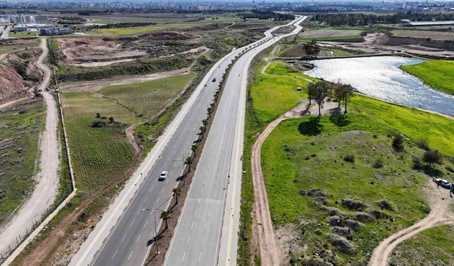 Adana’da Büyük Kriz: “Bu Yolu Hayaletler Mi Yaptı?”