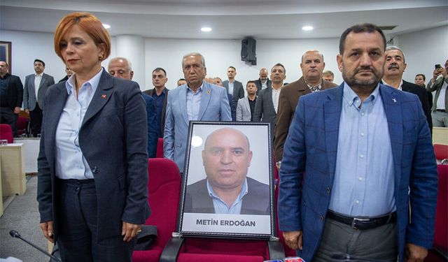 Seyhan Meclisi’nde Duygusal Anlar: Metin Erdoğan Unutulmadı