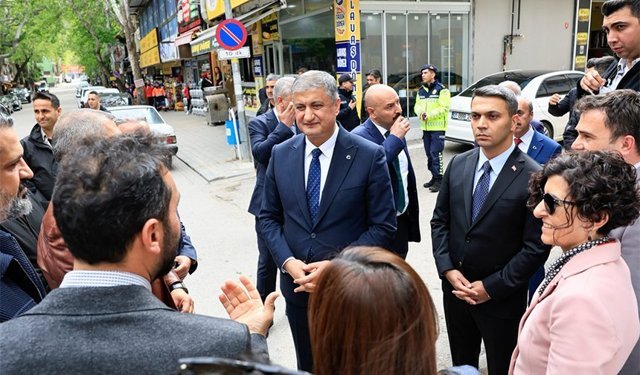 Vali Mustafa Yavuz Pozantı’da! Esnafla Tek Tek Görüştü