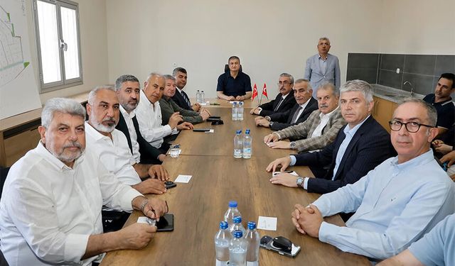 Adana’da Dev Tarım Projesi! Vali Yavuz Sahada İnceleme Yaptı