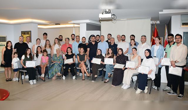 Dental Mentör Programı Mezunlarına Sertifikaları Verildi