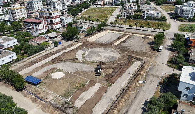 Ceyhan’da Yeni Dev Proje Başladı: İstiklal Kent Meydanı Yükseliyor