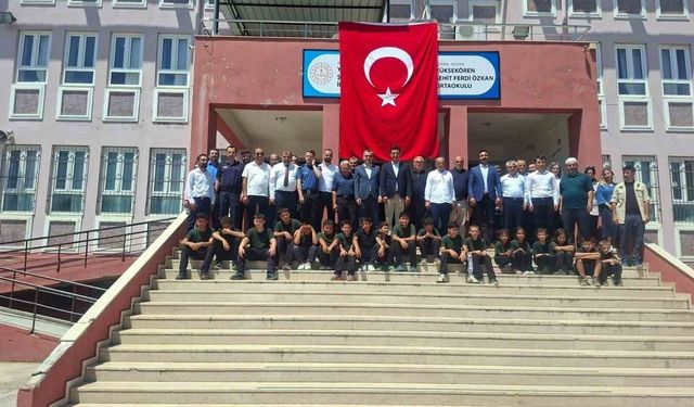 Kozan’da Duygulandıran Açılış! Şehitlerin İsimleri Kütüphanede Yaşatılacak