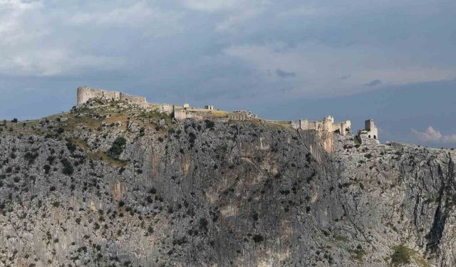 Adana'daki Bu Antik Kent Görenleri Büyülüyor