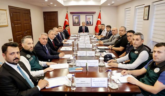 Adana Valiliği Harekete Geçti! Sulama Kanalları İçin Yeni Tedbirler Masada