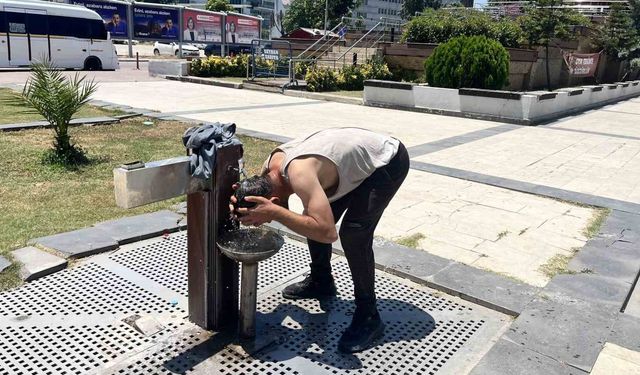 Adana Sıcağı Bunaltıyor: "Yanıyoruz" Sözleri Dikkat Çekti