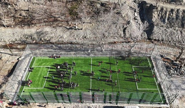 Feke Belediye Başkanı Cömert Özen'den Ayhan Barut'a Sert Yanıt: "Gelsin Yerinde Görsün"