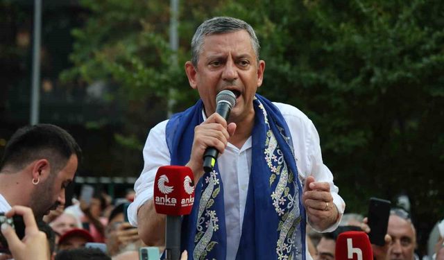 Özgür Özel’den Adana’da Gündem Yaratacak Çıkış: "Yeni Bir Yol Açacağız"
