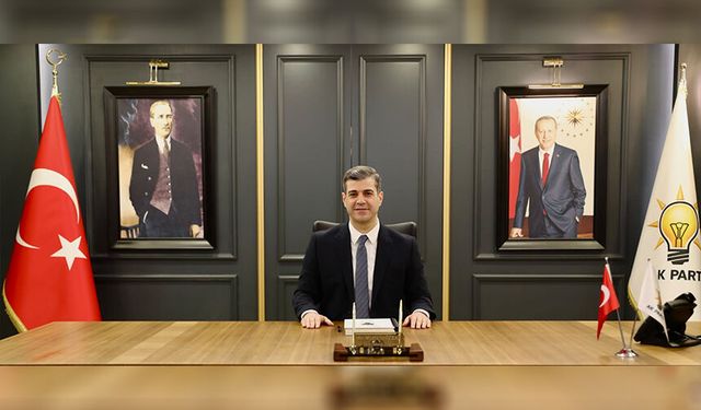 AK Parti Adana İl Başkanı Mustafa Özkan’dan 30 Ağustos Mesajı: “Zafer Nişanesidir”