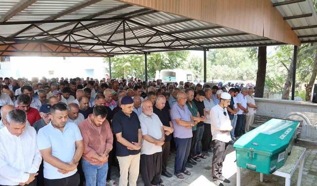 Adana’daki Tünel Faciasında Hayatını Kaybetmişti! Bekir Çelik Gözyaşlarıyla Toprağa Verildi