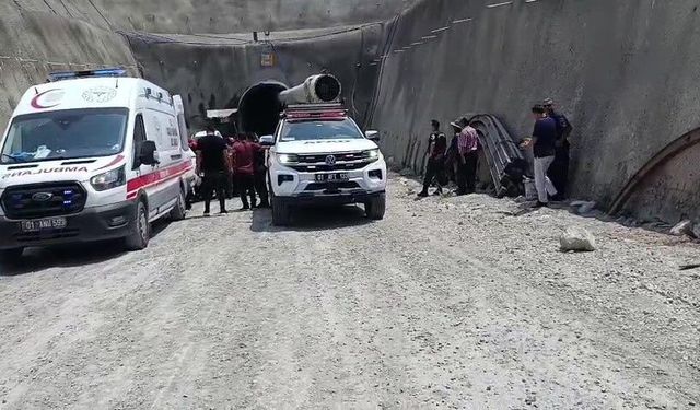 Adana'da Yürek Yakan Olay! Yedigöze Projesi'nde Göçük: 1 İşçi Hayatını Kaybetti