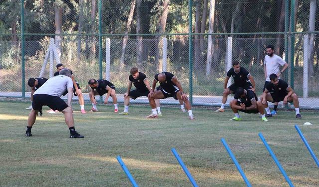 Adana 01 FK’dan Sezon Öncesi Net Mesaj: “Sahada Yüreğimizi Koyacağız”