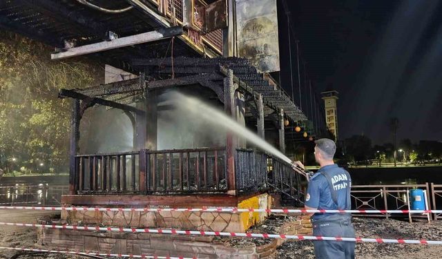 Seyhan Nehri Üzerindeki Köprüde Panik!