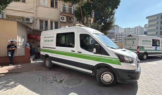 Adana’da Eski Eş Cinayeti: 2 Çocuk Annesi Kadının Cenazesi Adli Tıptan Alındı