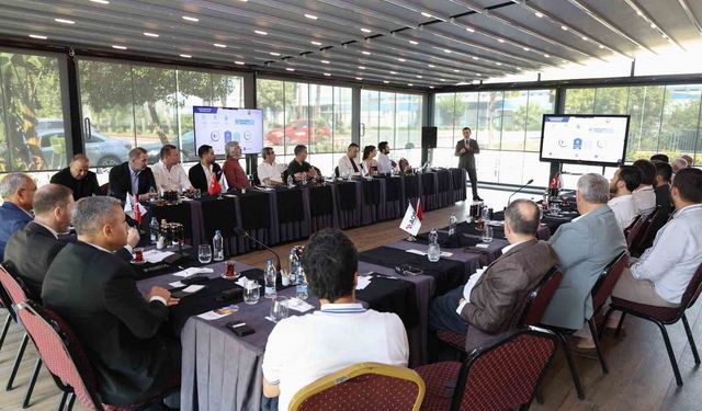 Adana AOSB’de Dikkat Çeken Buluşma!